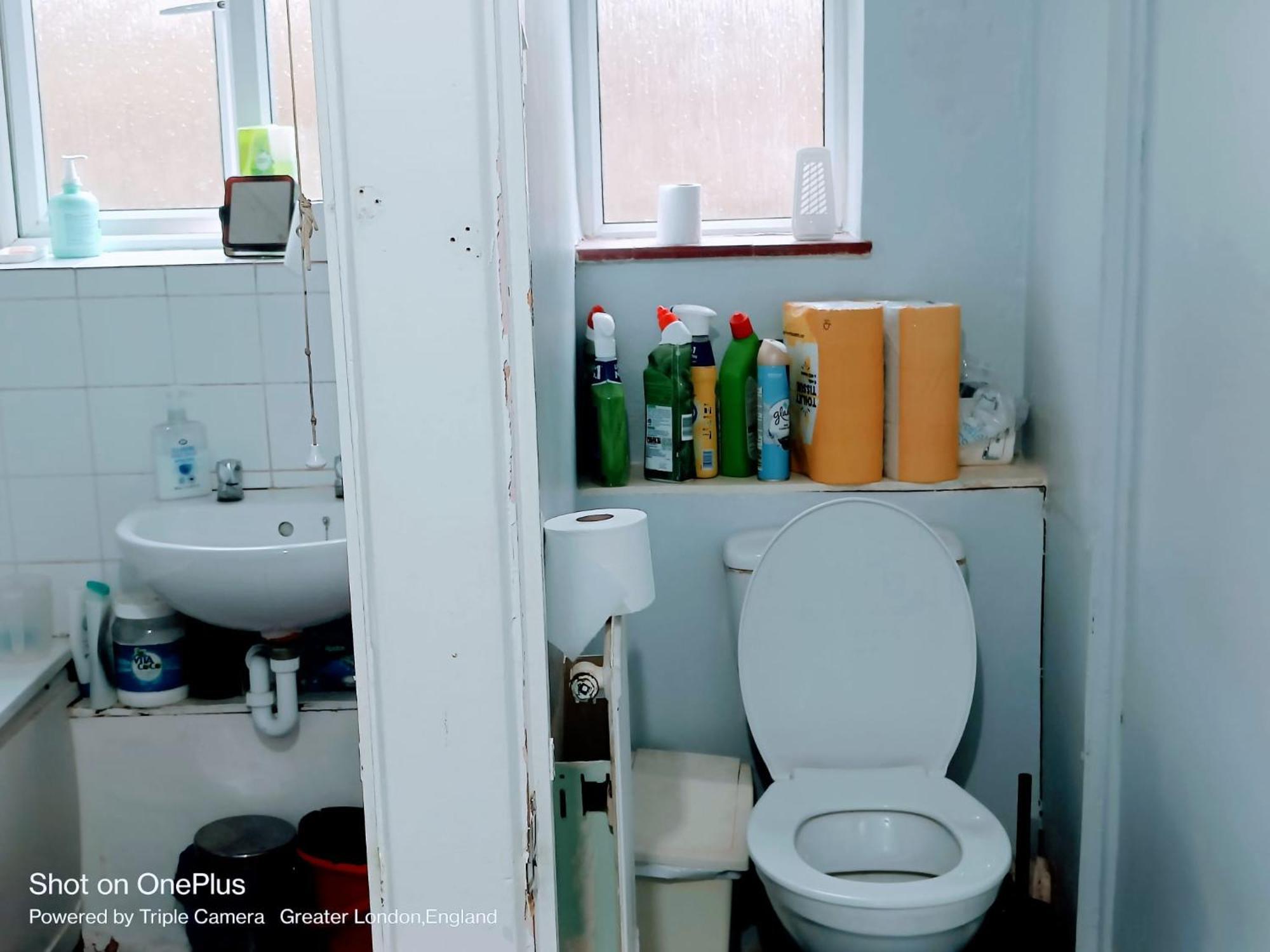 London's B& B Homestay *